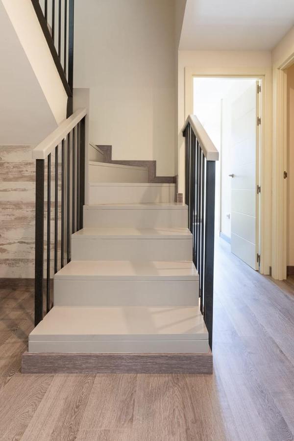 Sabiñánigo Apartamento Las Margas Golf Pirineo Aragones מראה חיצוני תמונה