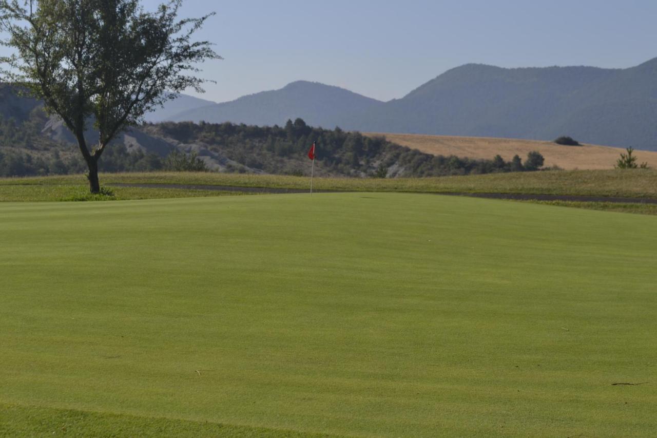 Sabiñánigo Apartamento Las Margas Golf Pirineo Aragones מראה חיצוני תמונה