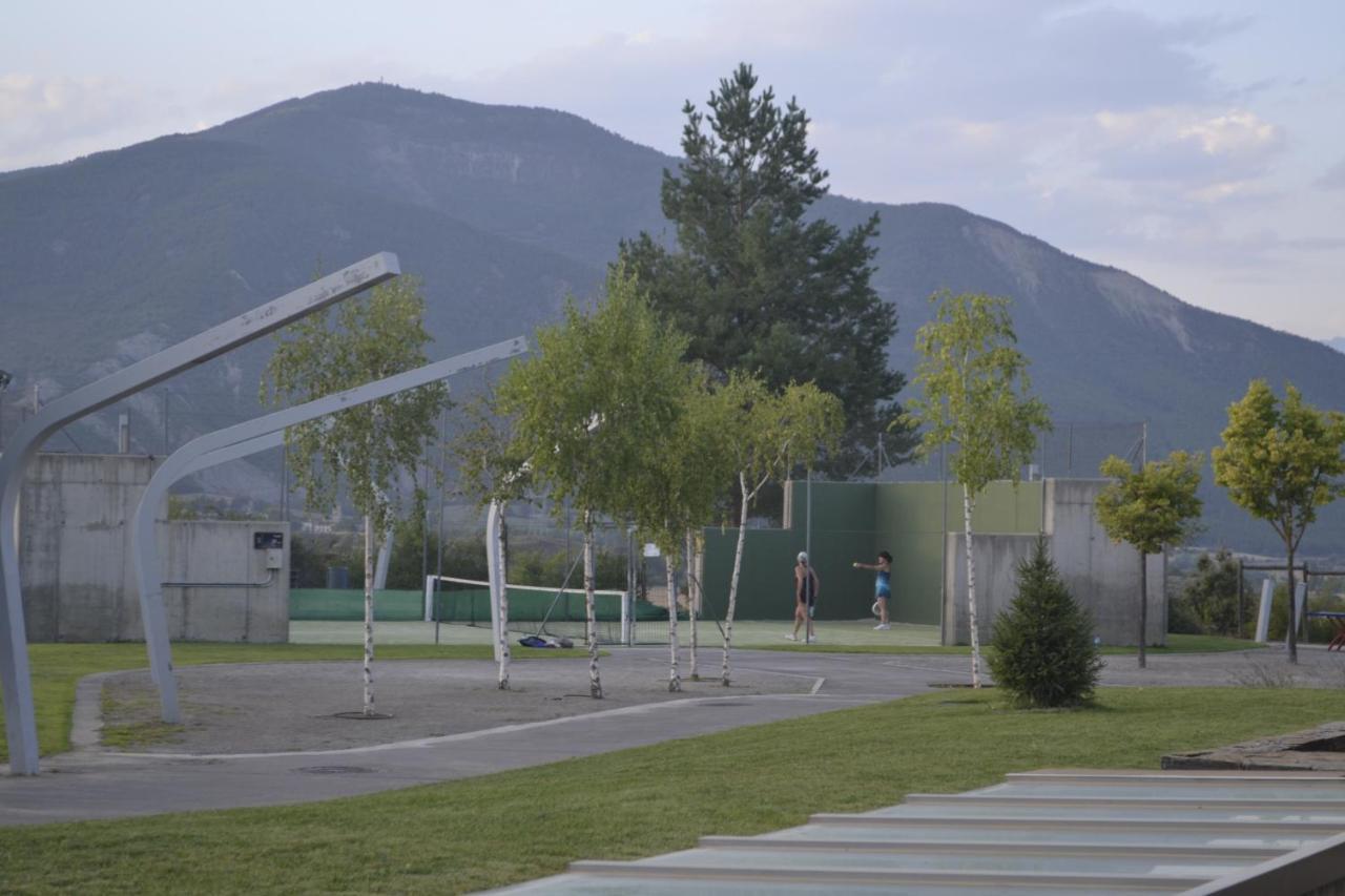Sabiñánigo Apartamento Las Margas Golf Pirineo Aragones מראה חיצוני תמונה